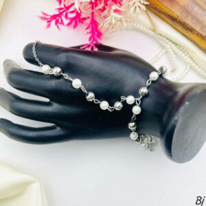 Silver Pearls Anja
